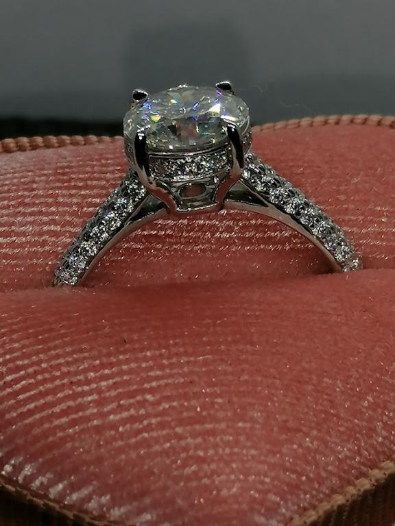 18k White Gold D VVS Moissanite Engagement Ring