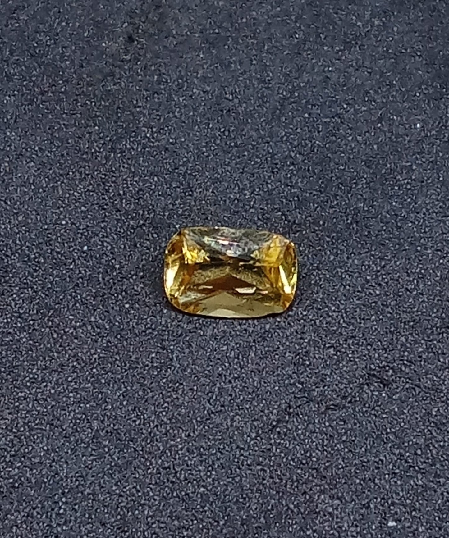 Natural Unheated Certified Yellow Sapphire 2.00cts 11-24-6-YS640