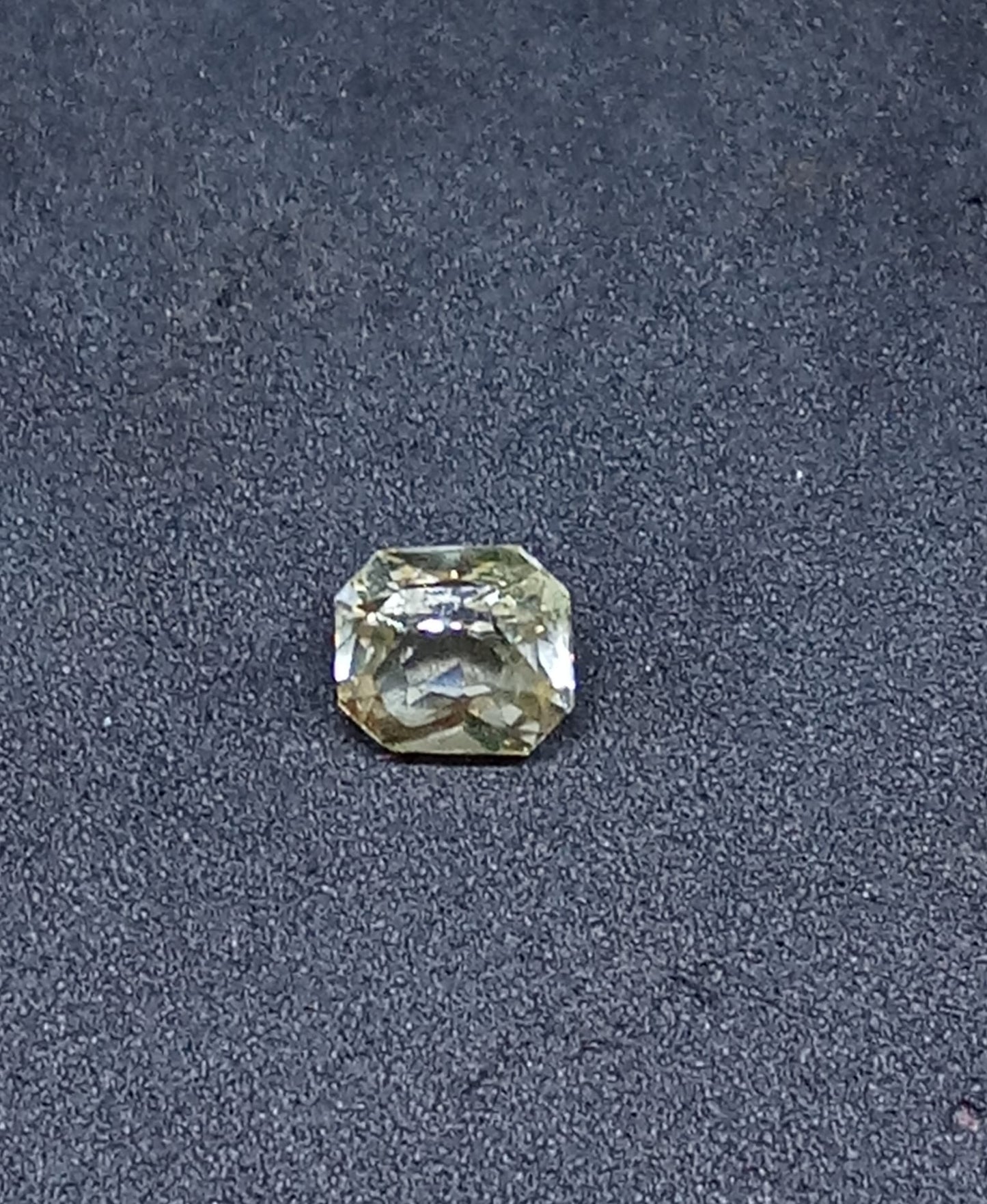 Natural Unheated Certified Yellow Sapphire 3.05cts 11-24-5-YS618