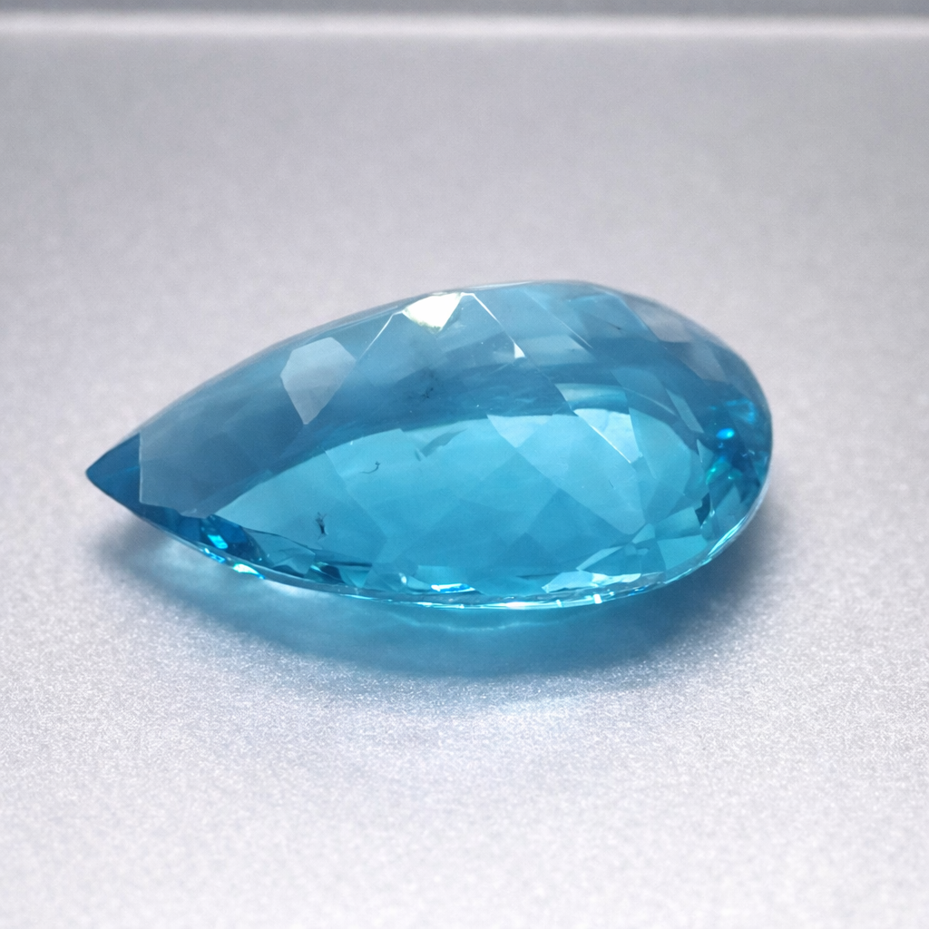 Natural Certified Apatite: Ocean’s Tear 8.77cts- NA3 (24)