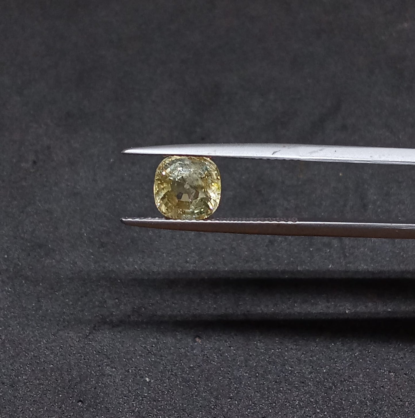 Natural Unheated Certified Yellow Sapphire 3.05cts 11-24-4-YS693