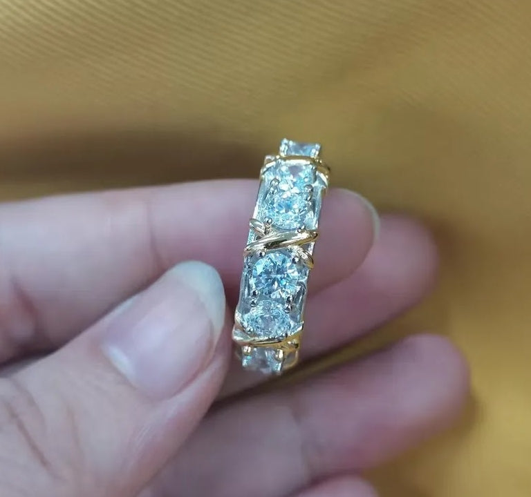 Elegant 16-Stone Women’s Band Ring