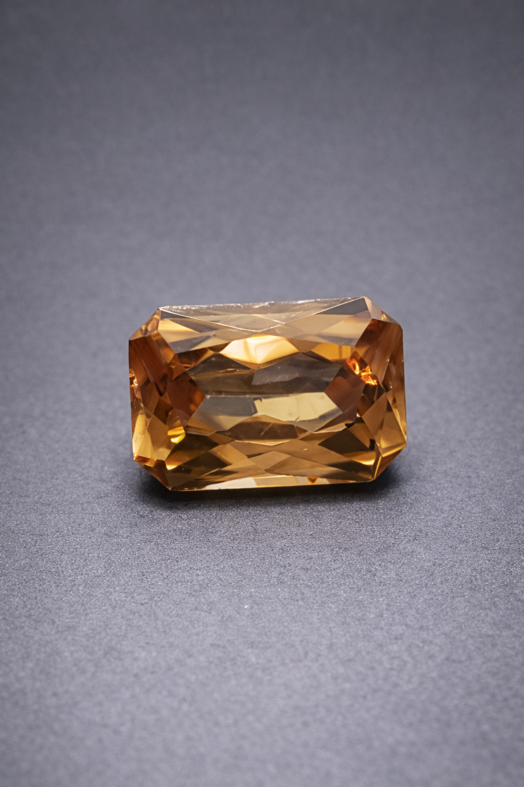 Natural Yellow Zircon: Golden Dawn 1.78cts- B30ZIR102 (24)