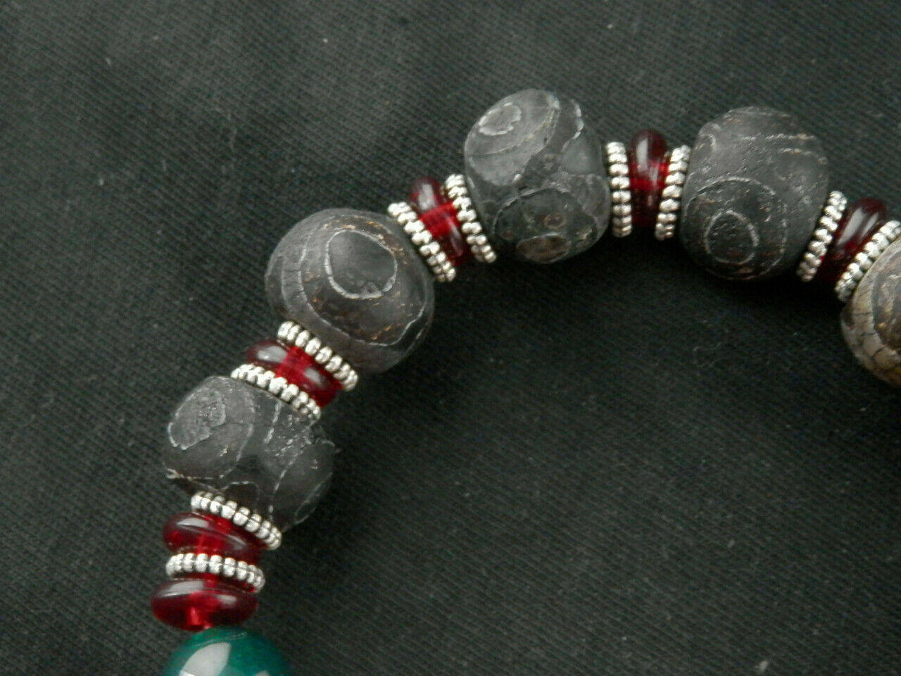 Authentic Natural Tibetan Dzi Bead Bracelet DB102