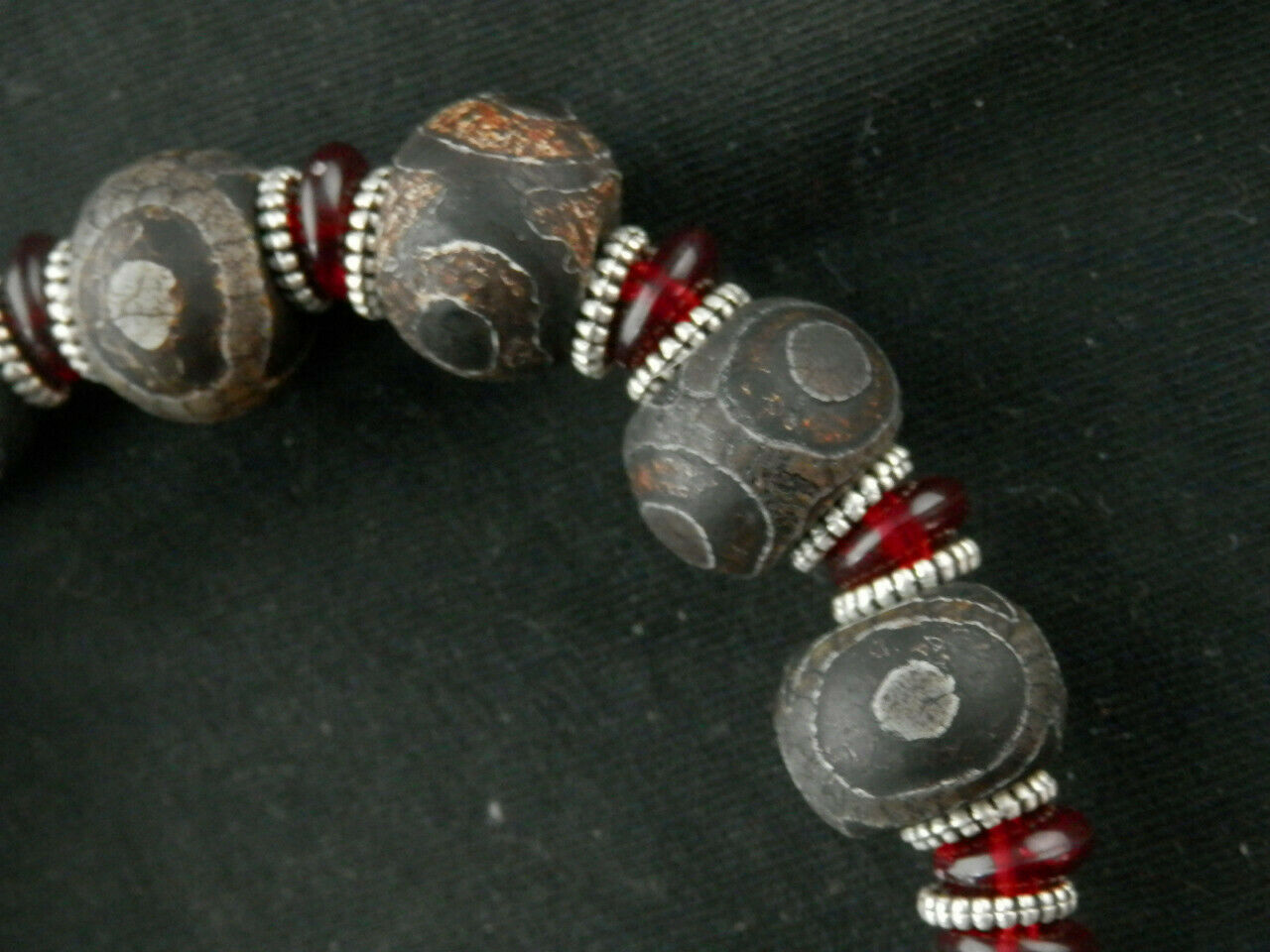 Authentic Natural Tibetan Dzi Bead Bracelet DB102