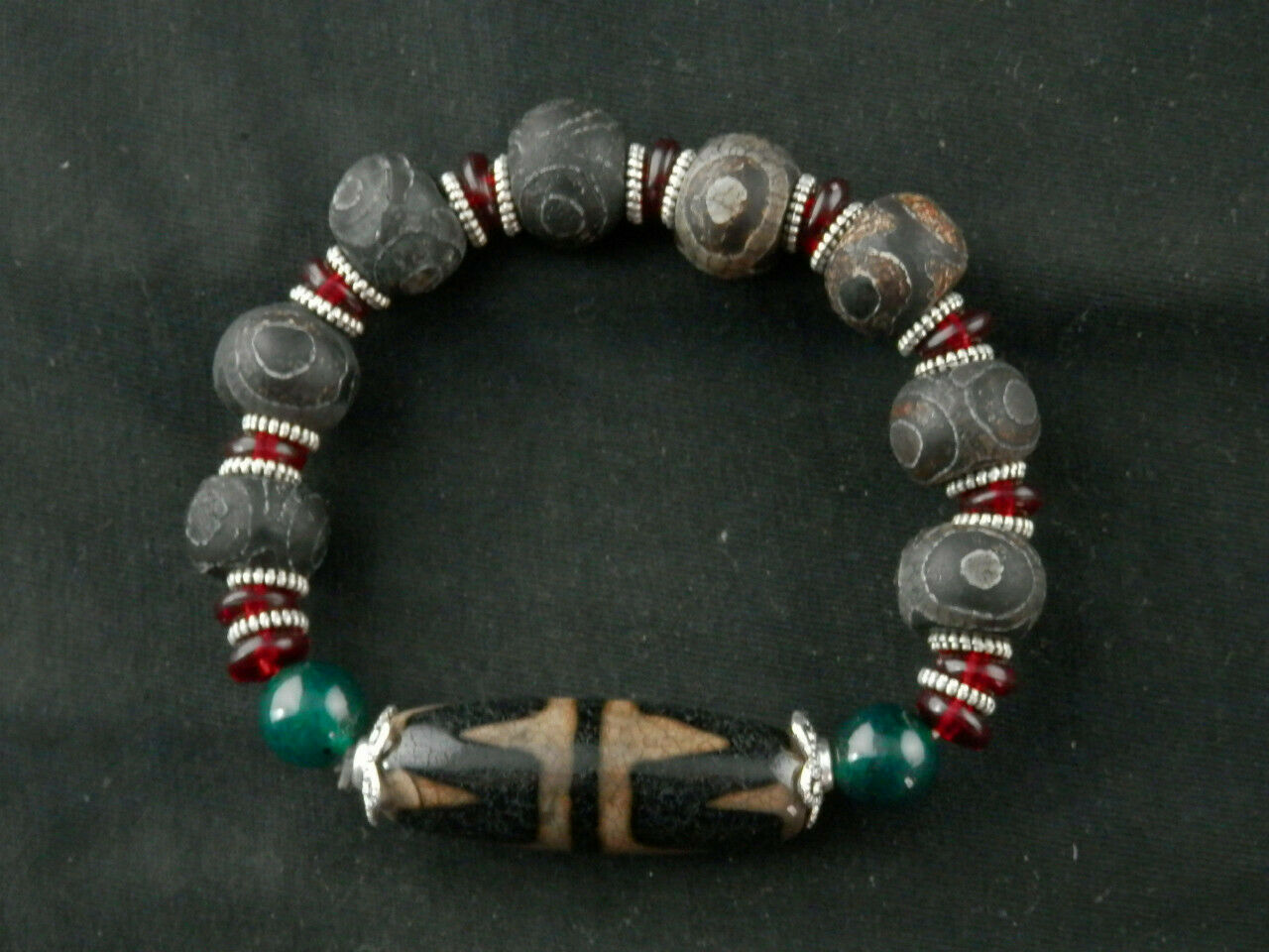 Authentic Natural Tibetan Dzi Bead Bracelet DB102