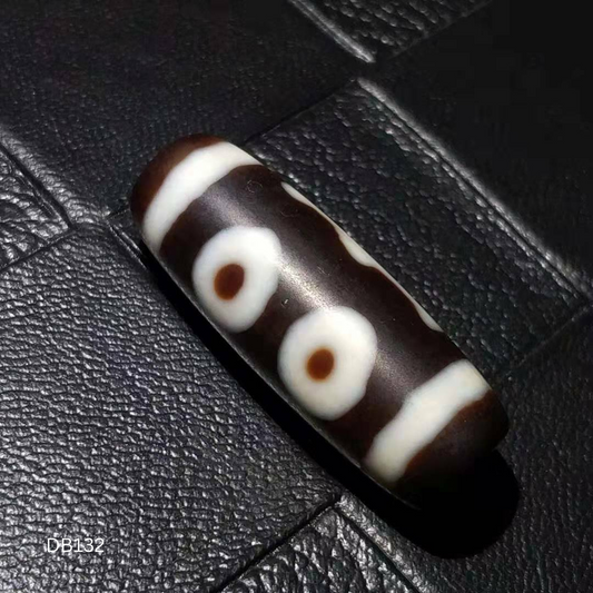 Authentic Natural Tibetan Dzi 3 Eyed Bead DB132