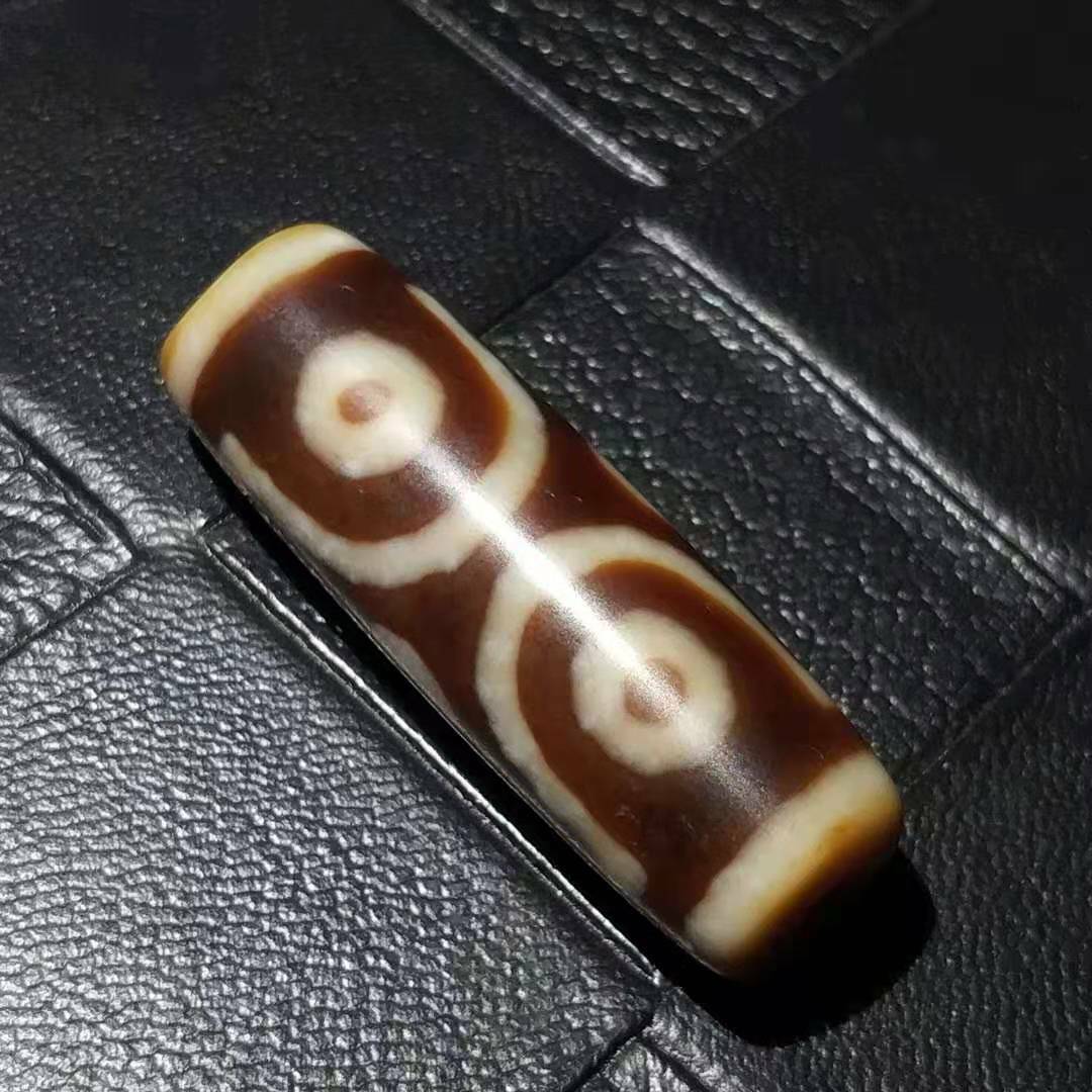 Authentic Natural Tibetan Dzi 6 Eyed Bead DB136