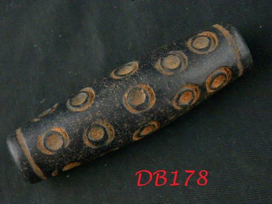 Authentic Natural Large Tibetan Magnetic Dzi Hand Carved 26Eyed Bead