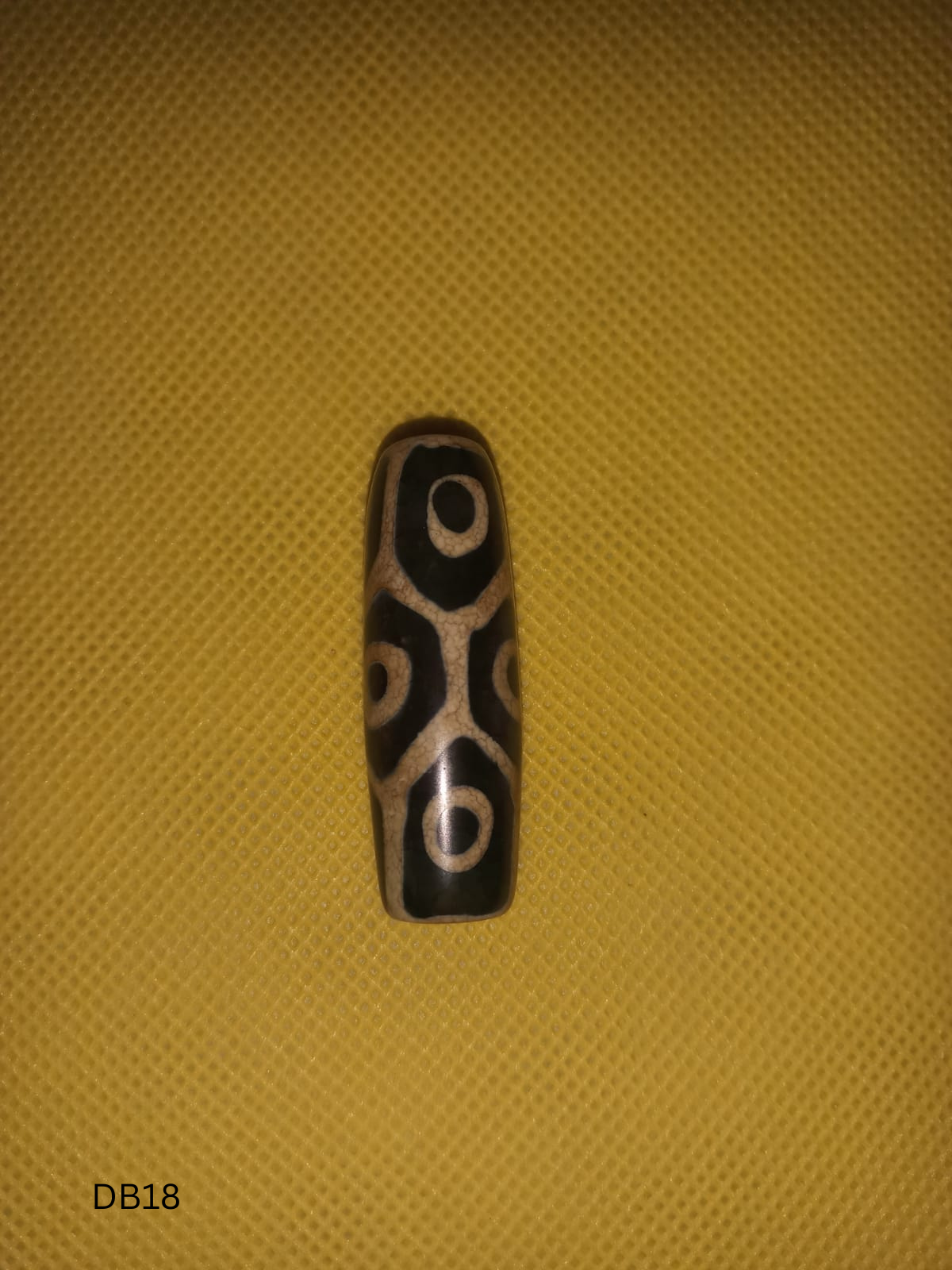 Natural Authentic Tibetan Dzi Bead DB18