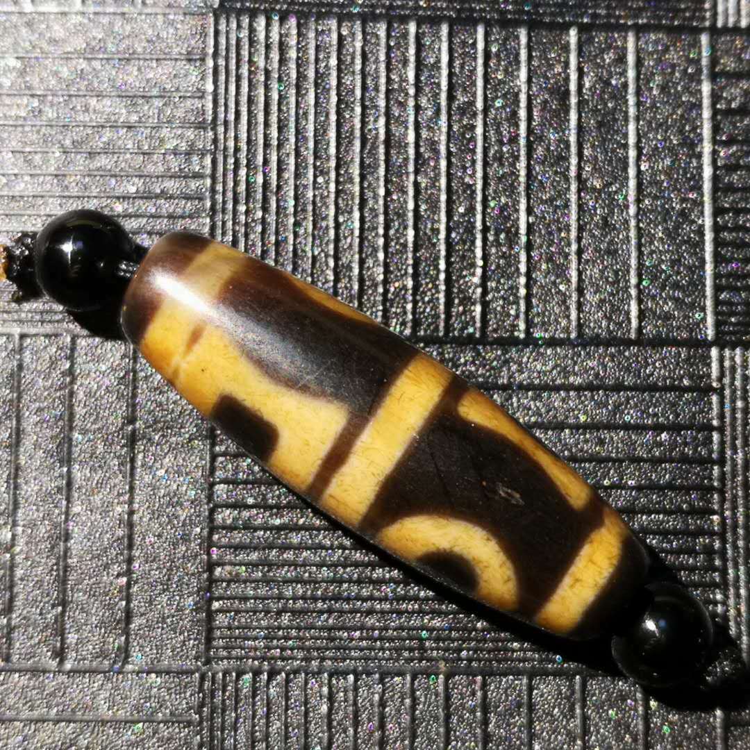 Authentic Natural Tibetan Old Double Heaven & Earth dZi Bead Pendant DB204