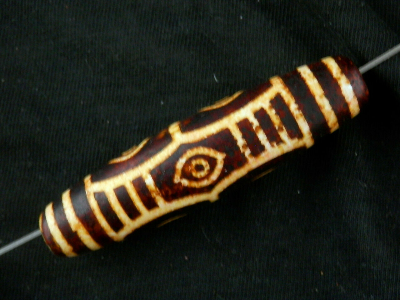 Authentic Natural Tibetan Dzi 6 Eyed Bead DB238