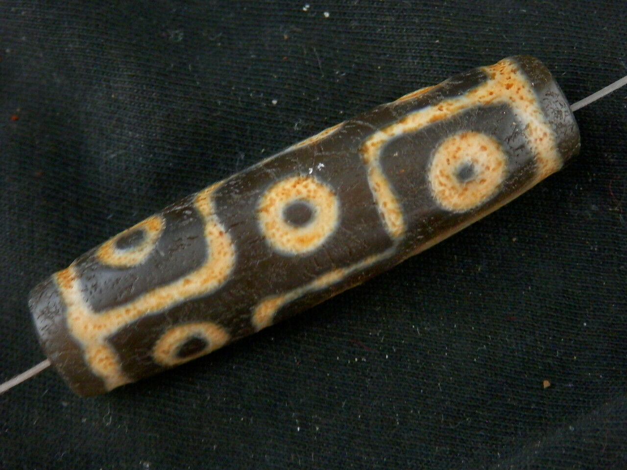 Authentic Natural Tibetan Dzi 9 Eyed Bead DB266