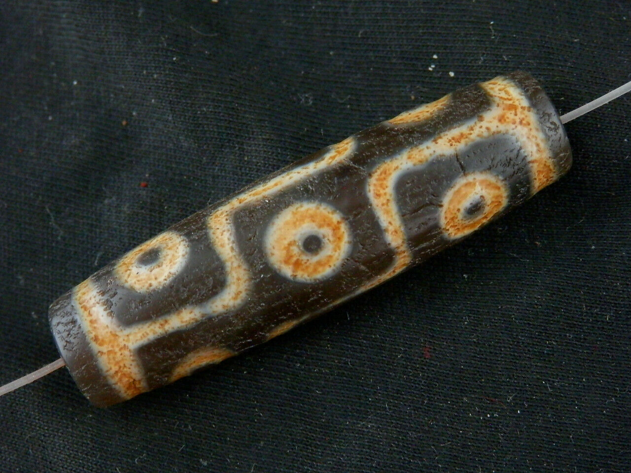 Authentic Natural Tibetan Dzi 9 Eyed Bead DB266