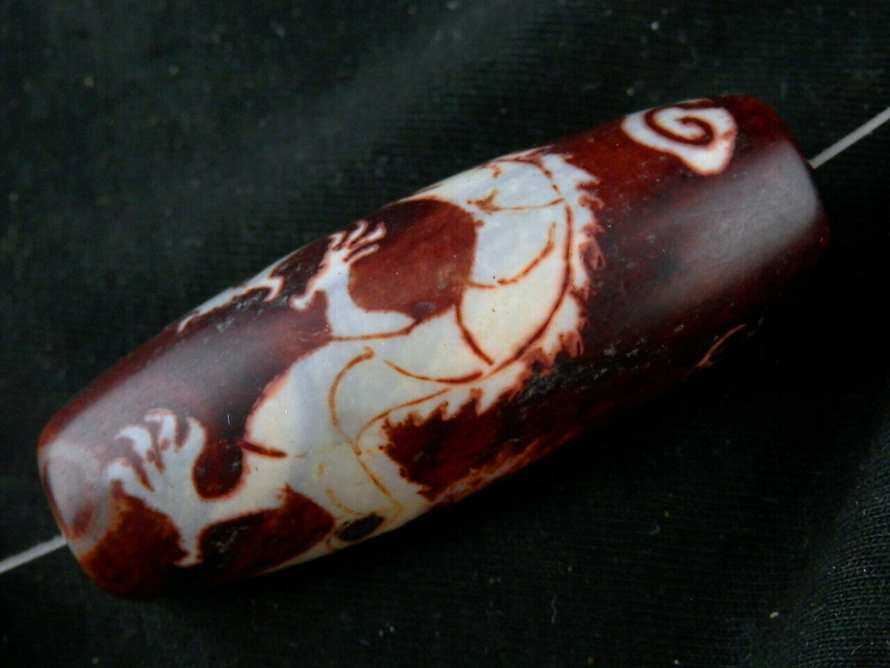 Authentic Natural Tibetan Dzi Dragon Bead DB275