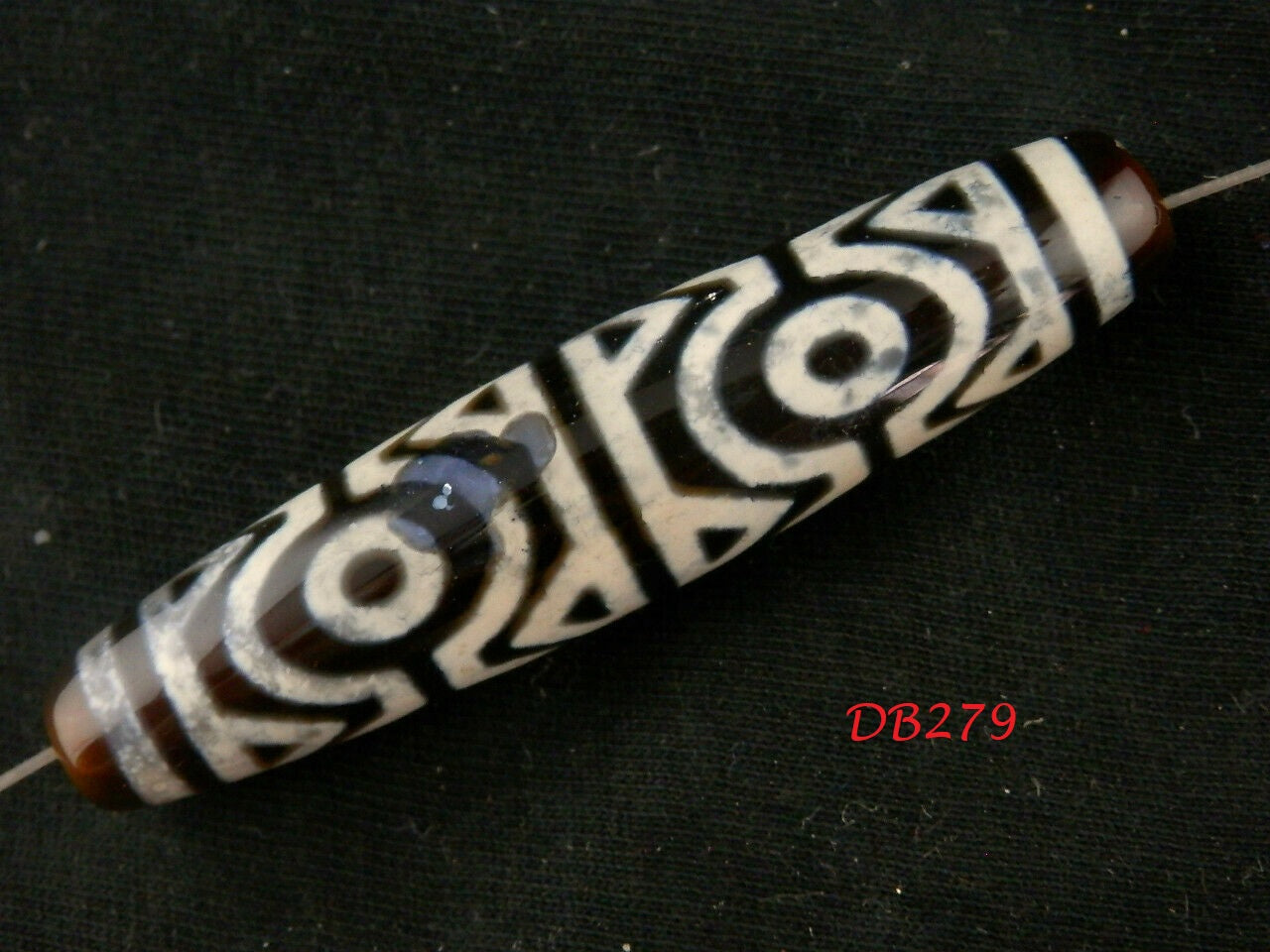 Authentic Natural Tibetan Dzi 6 Eyed Bead DB279