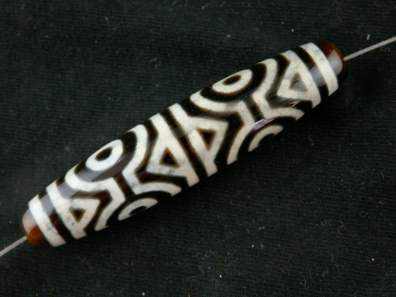 Authentic Natural Tibetan Dzi 6 Eyed Bead DB279