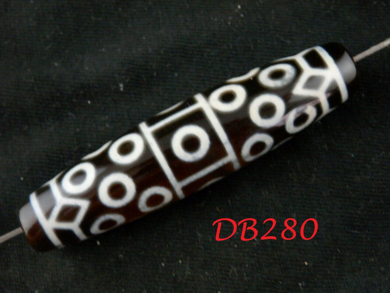 Authentic Natural Tibetan Dzi 28Eyed Bead DB280