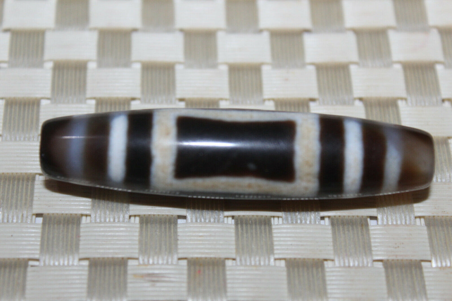 Authentic Natural Tibetan 1 eye old dzi bead