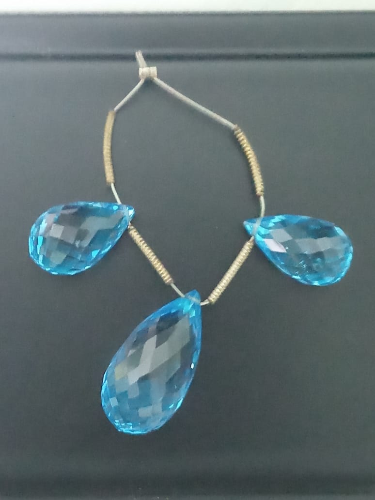 NATURAL BLUE TOPAZ ONION BRIOLLITES