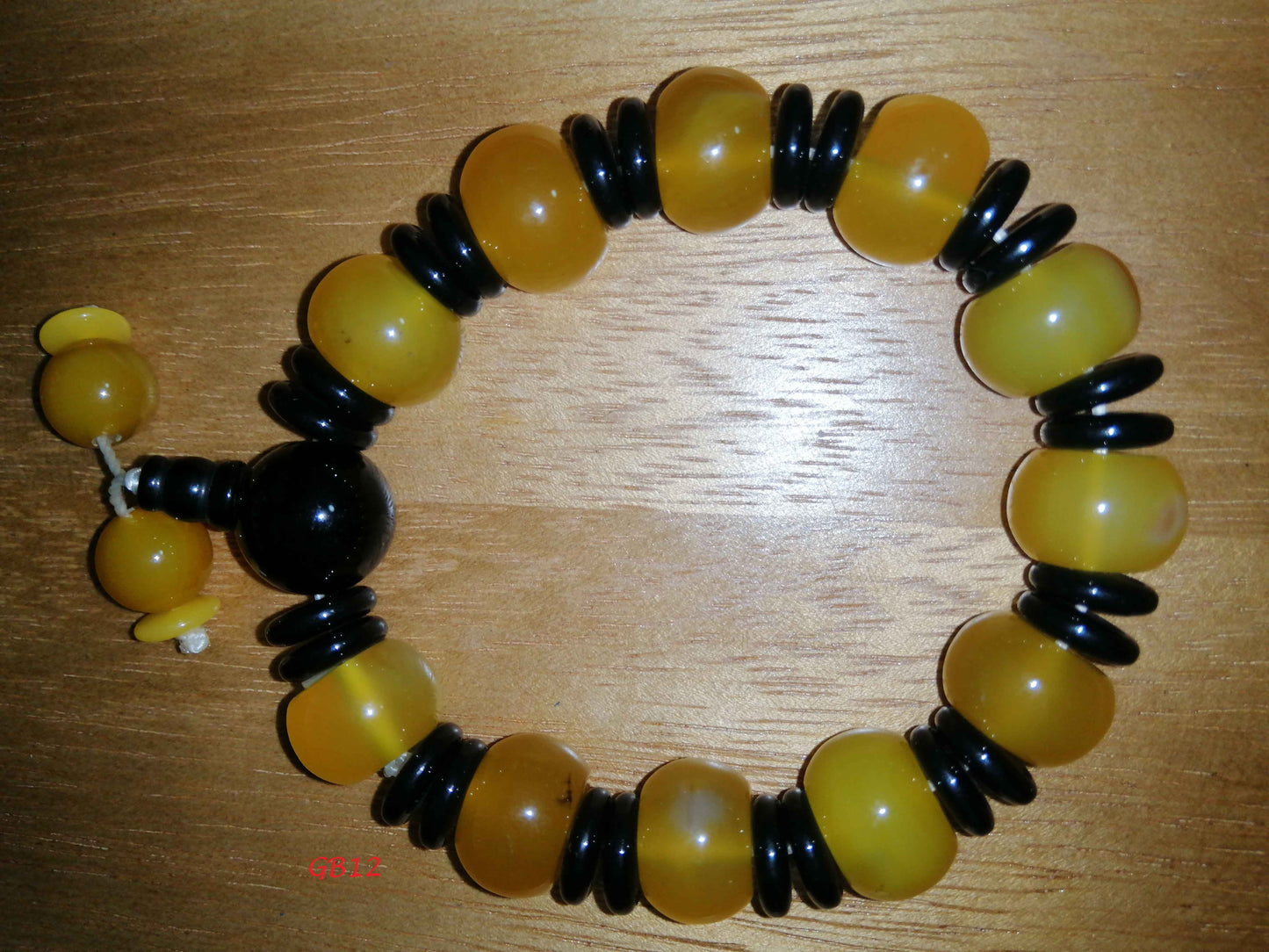 NATURAL YELLOW AGATE BRACELET (14MM)