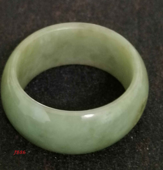 NATURAL JADE MEN RING (10mm)