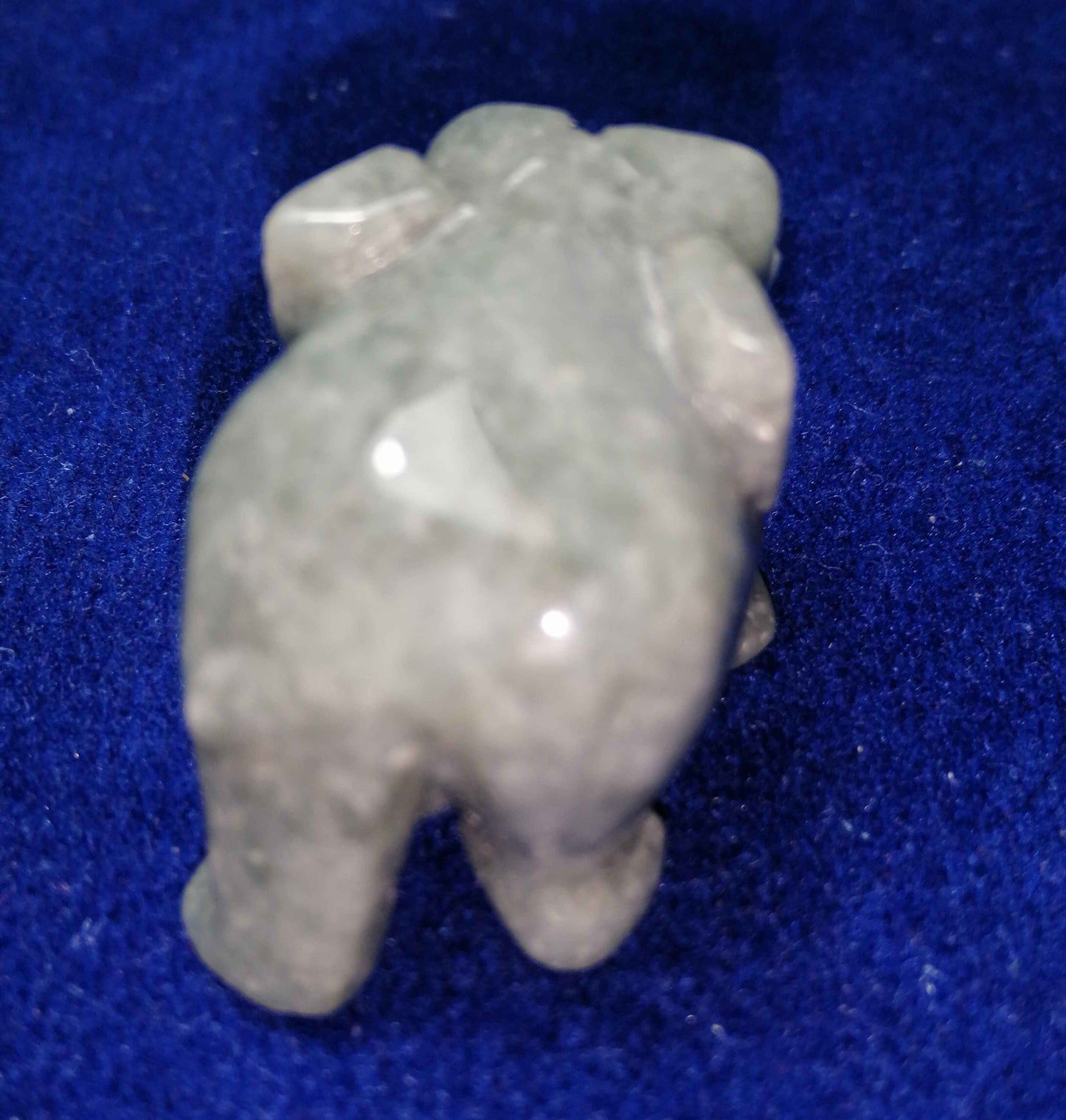 NATURAL CARVED JADE (elephant)