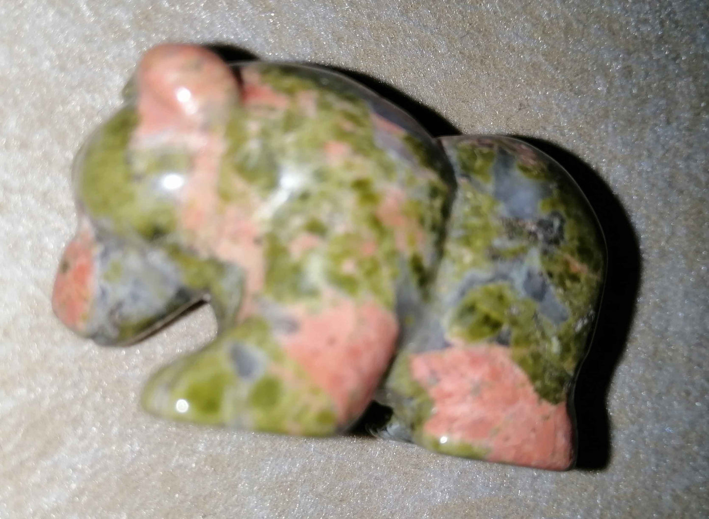 NATURAL UNAKITE JASPER HAND CARVED BEAR FIGURINE