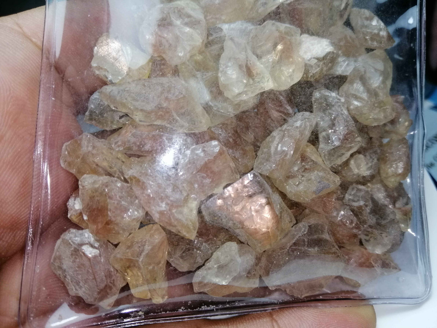 NATURAL OREGON SUNSTONE MINERAL (WITH SCHILLER)