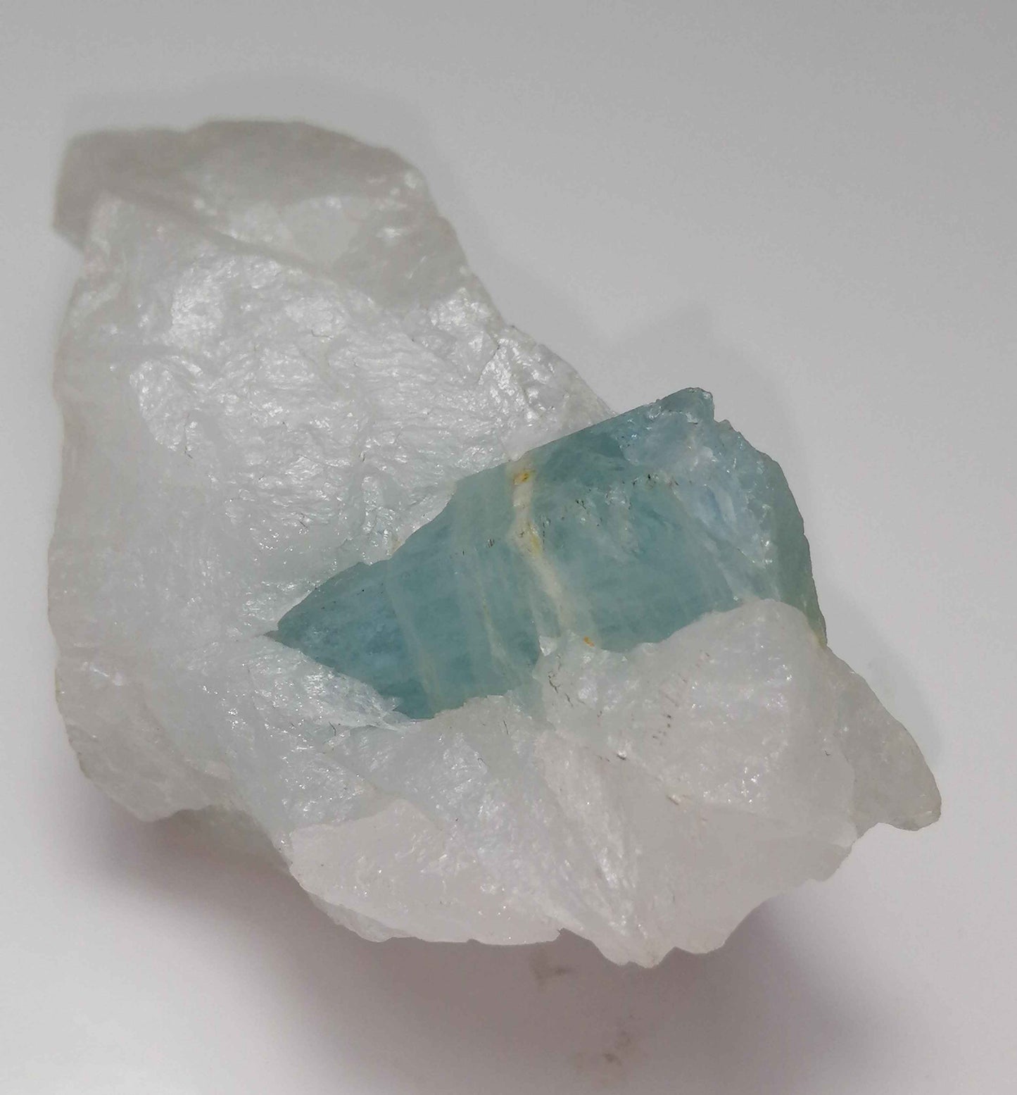 NATURAL AQUA MINERAL