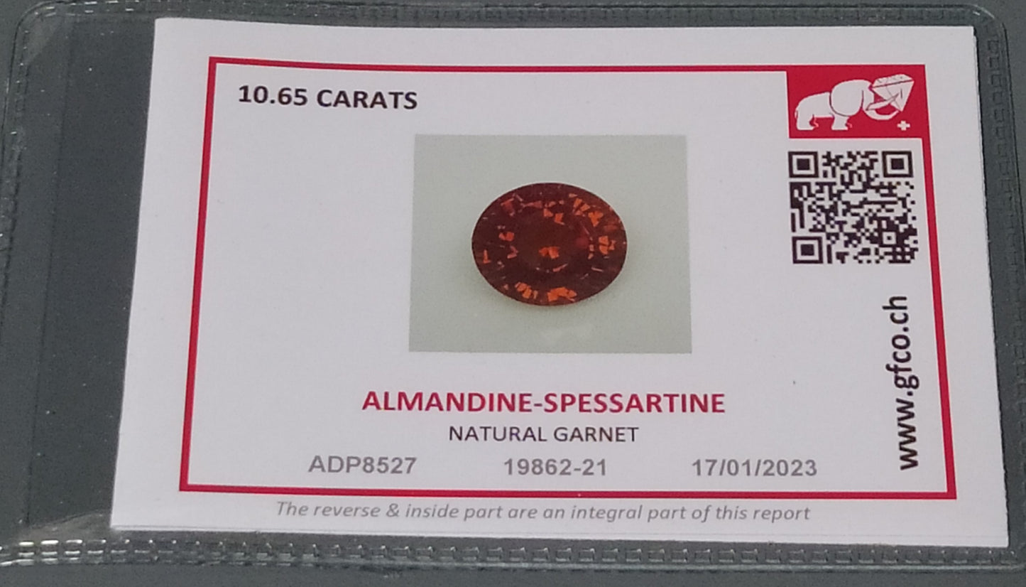 Swiss Lab Certified 10.65ct Oval Shape Natural Almandine Spessartine Gemstone