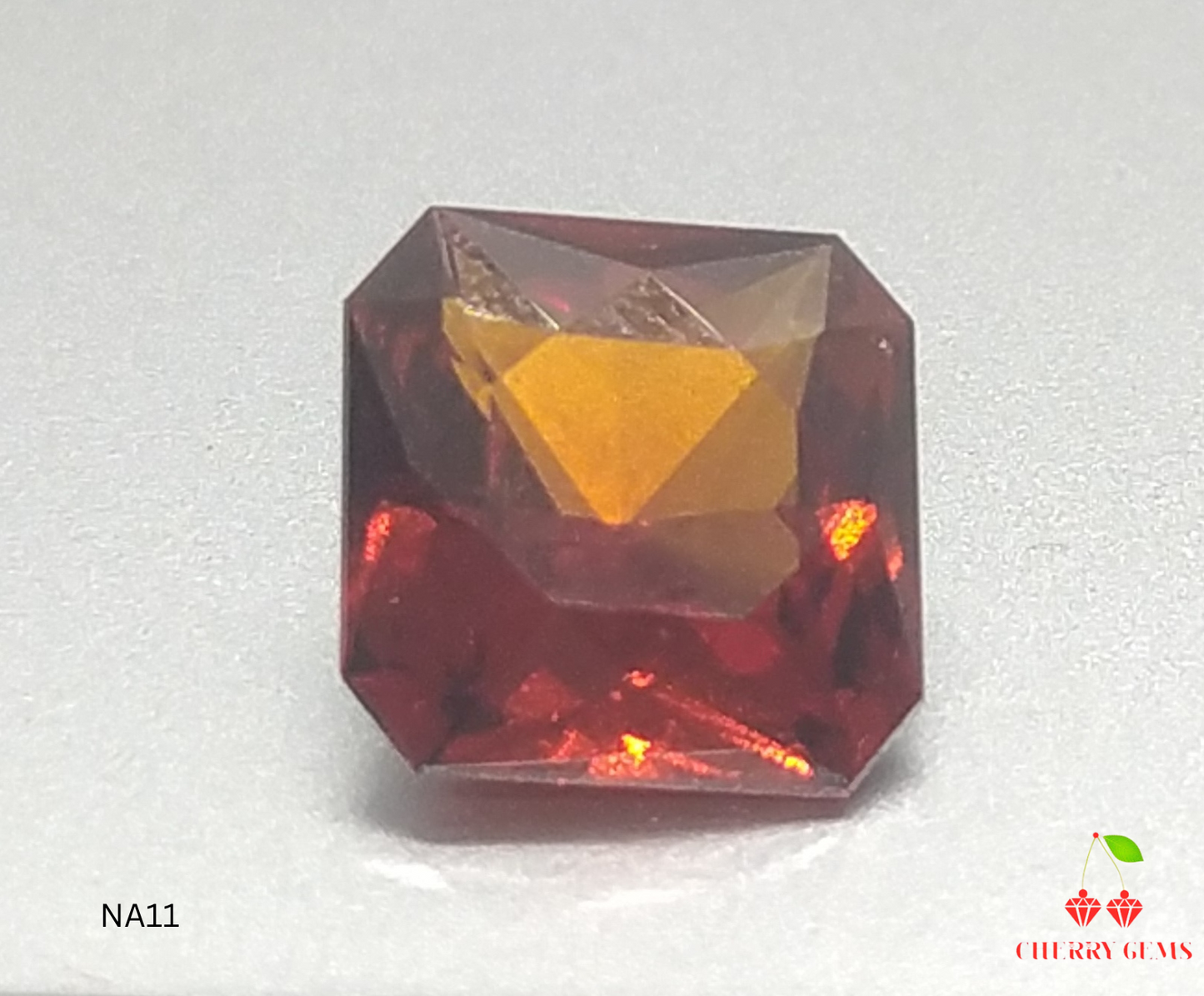 Natural Certified Garnet: Radiant Rouge 4.66cts- NA11 (24)