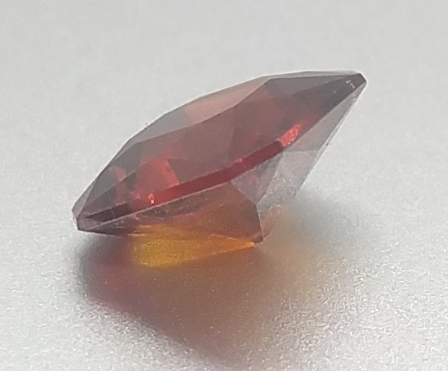 Natural Certified Garnet: Radiant Rouge 4.66cts- NA11 (24)