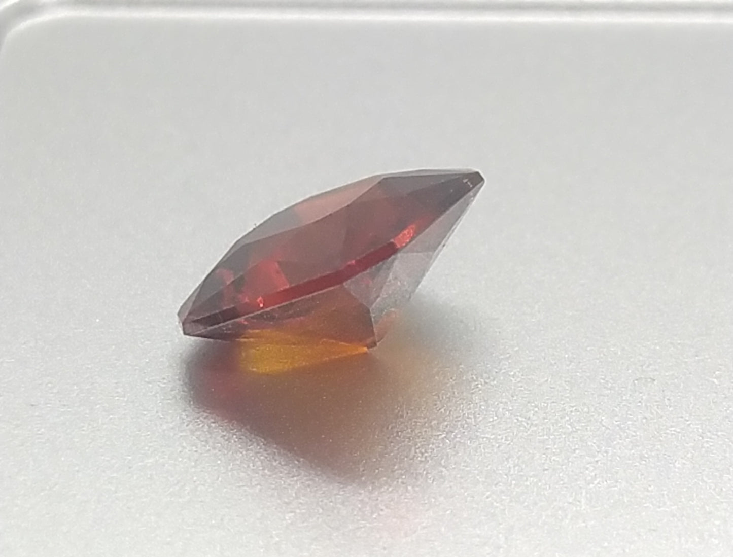 Natural Certified Garnet: Radiant Rouge 4.66cts- NA11 (24)