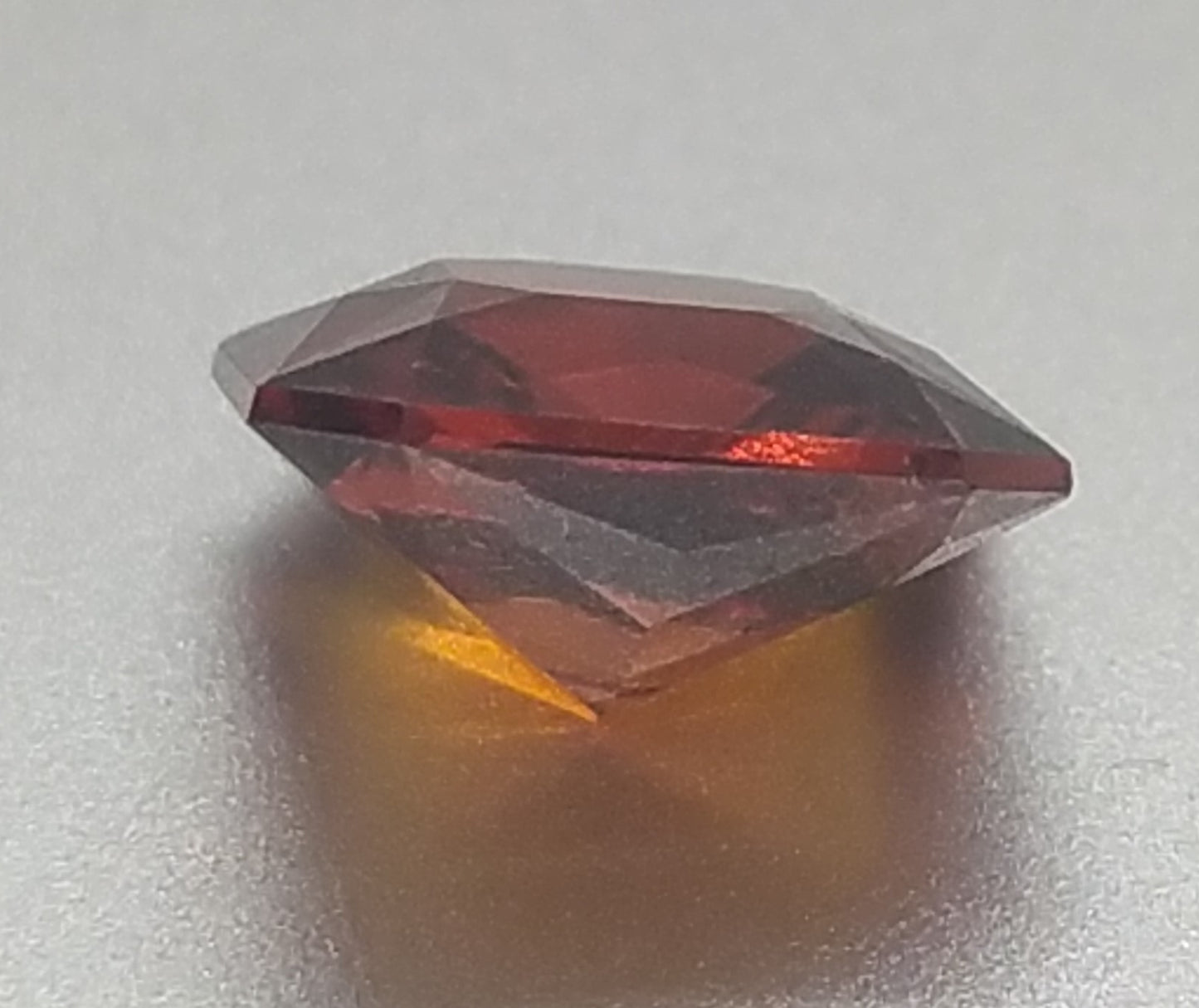 Natural Certified Garnet: Radiant Rouge 4.66cts- NA11 (24)