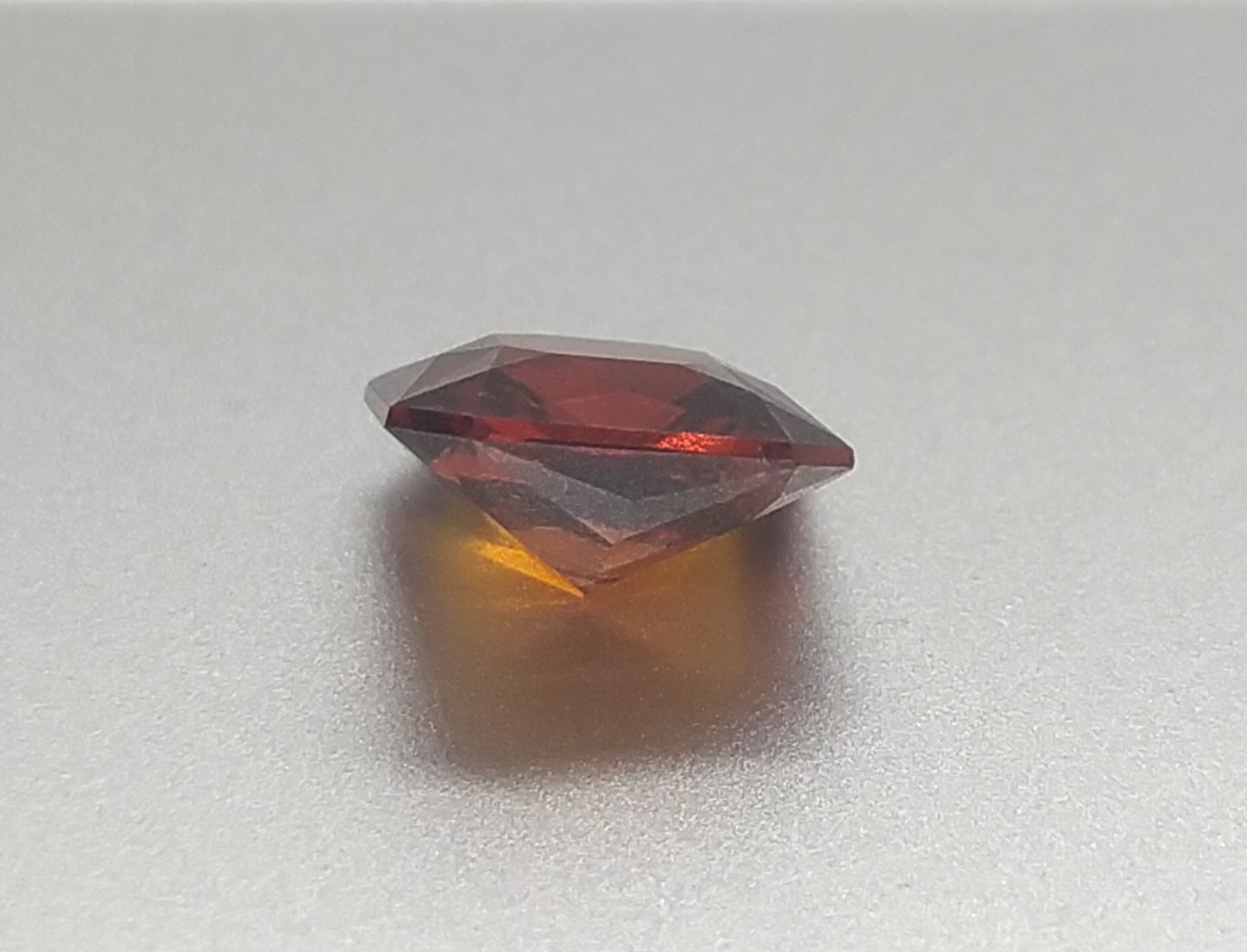 Natural Certified Garnet: Radiant Rouge 4.66cts- NA11 (24)