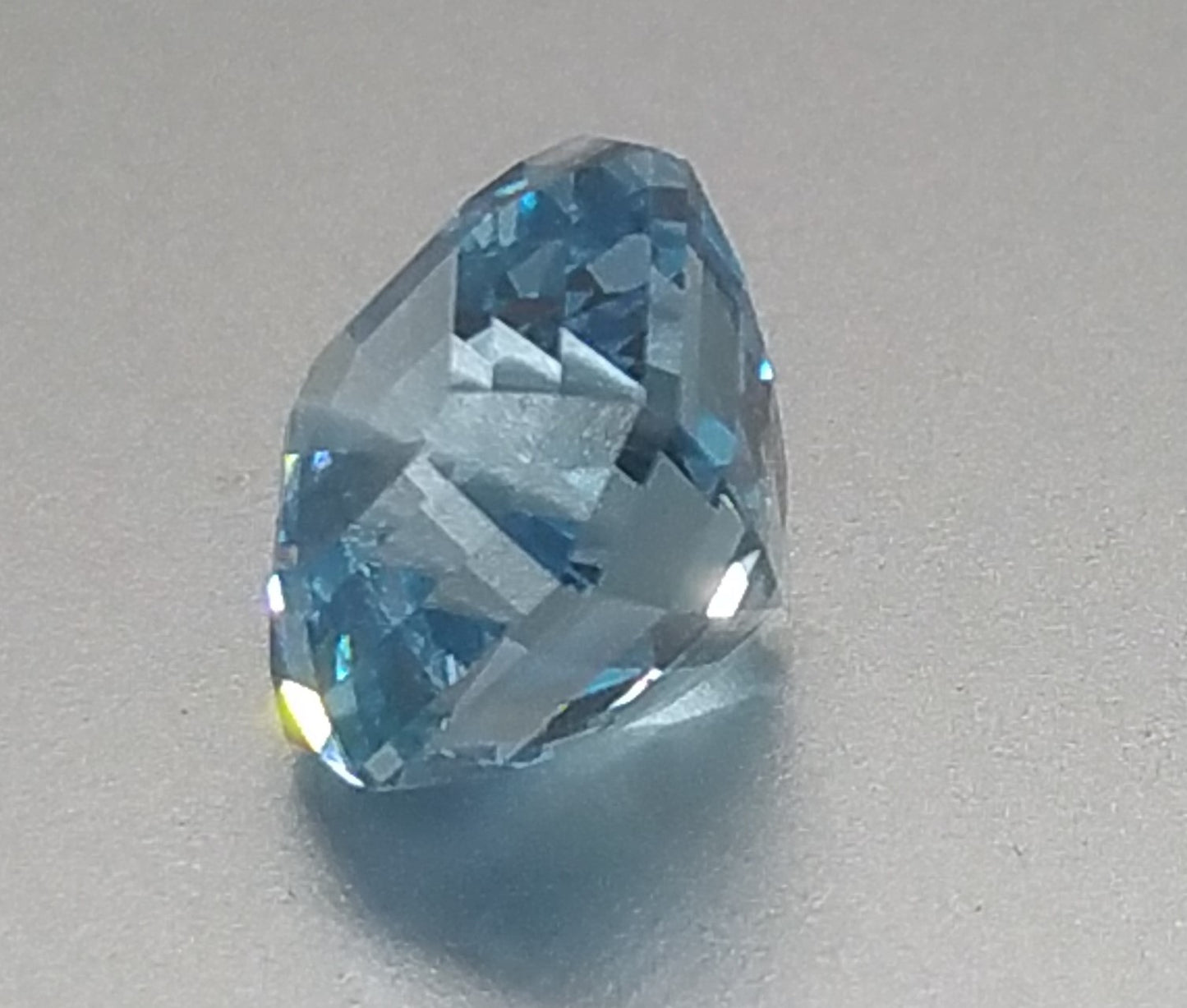 Swiss Lab Certified 9.15ct Octagon Shape Natural "Swiss" Blue Topaz Gemstone