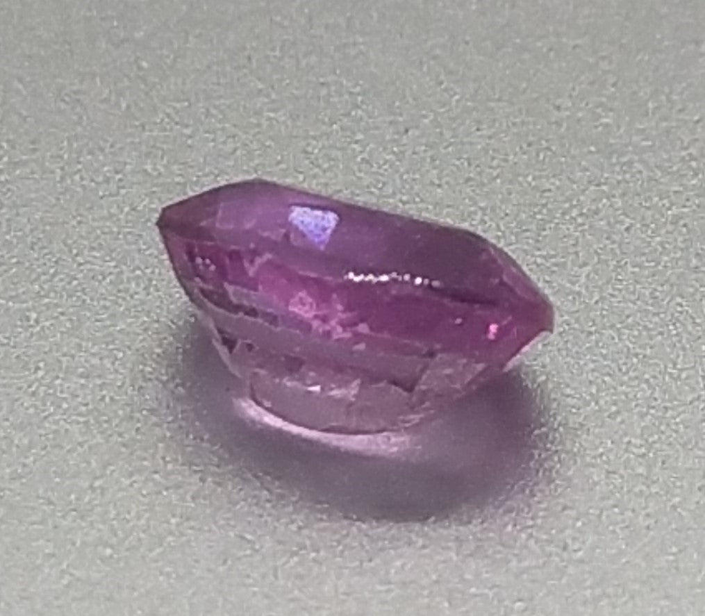 Swiss Lab Certified Natural Padparacha Sapphire Gemstone 1.39cts - Ready for Setting.