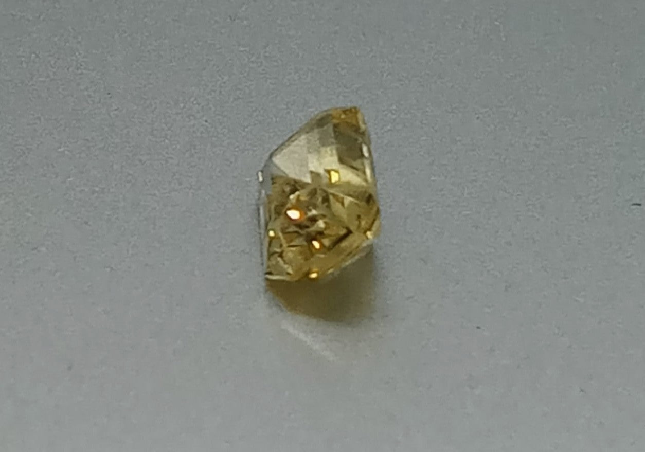 Certified 2.25cts Octagon Natural Yellow Sapphire Gemstone