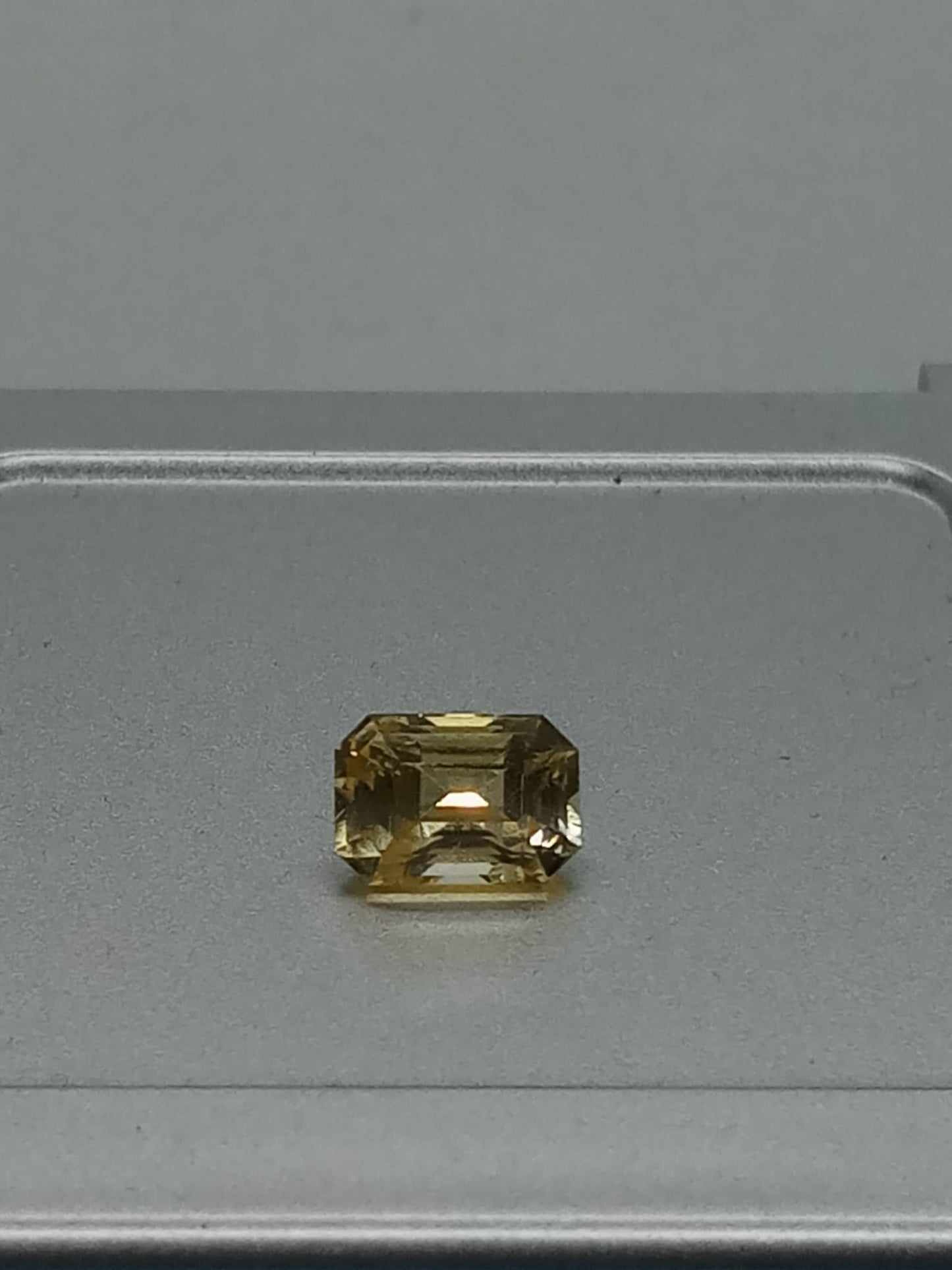 Certified 2.25cts Octagon Natural Yellow Sapphire Gemstone