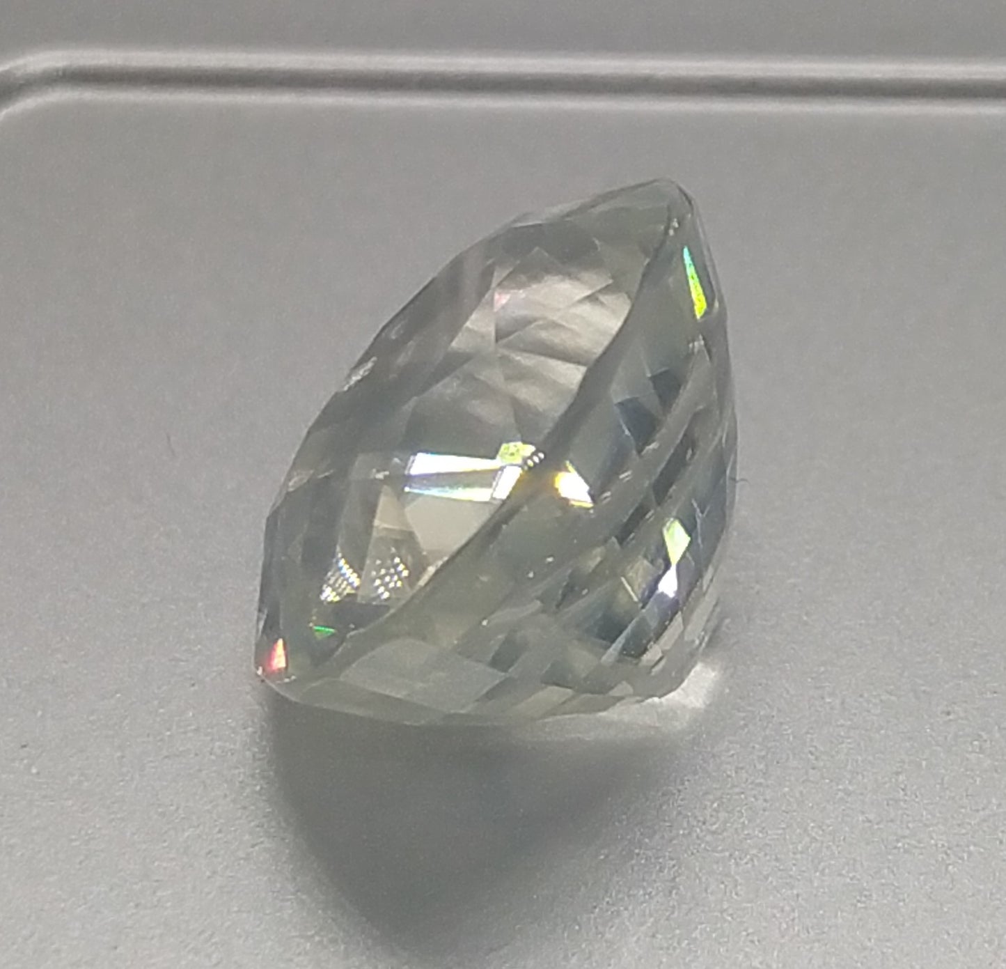 Natural Certified Zircon: Clear Zircon 25.89cts- NA6 (24)