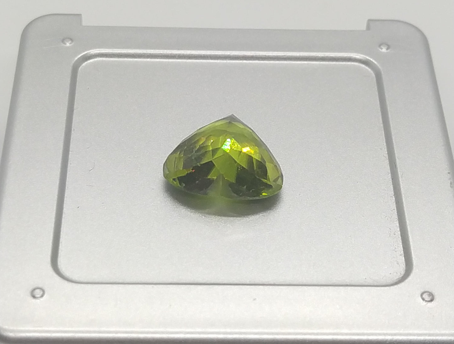 Natural Certified Sphene: Glowing Sphene 9.20cts- NA9 (24)