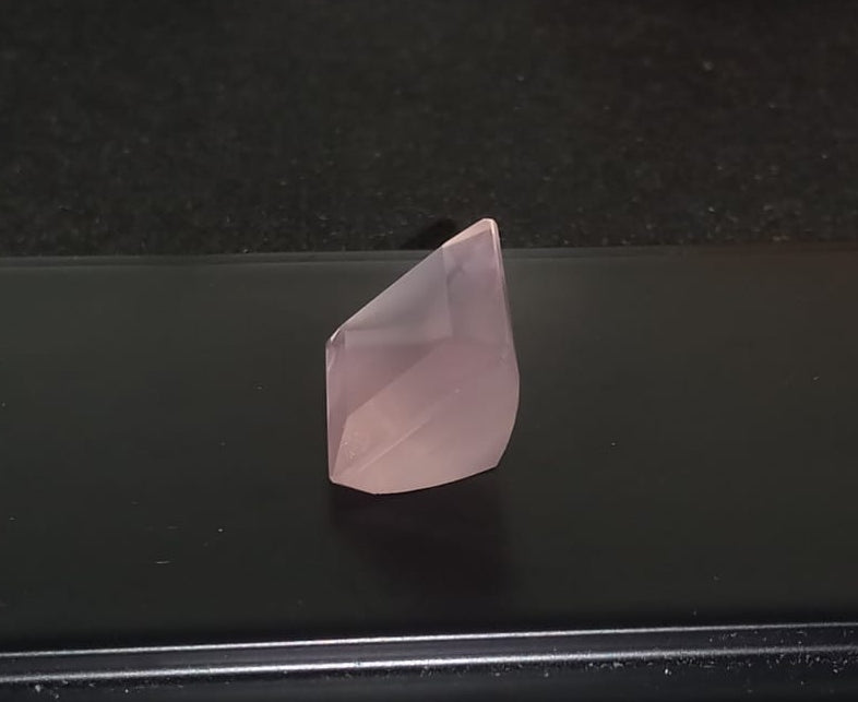 NATURAL ROSE QUARTZ RQ06