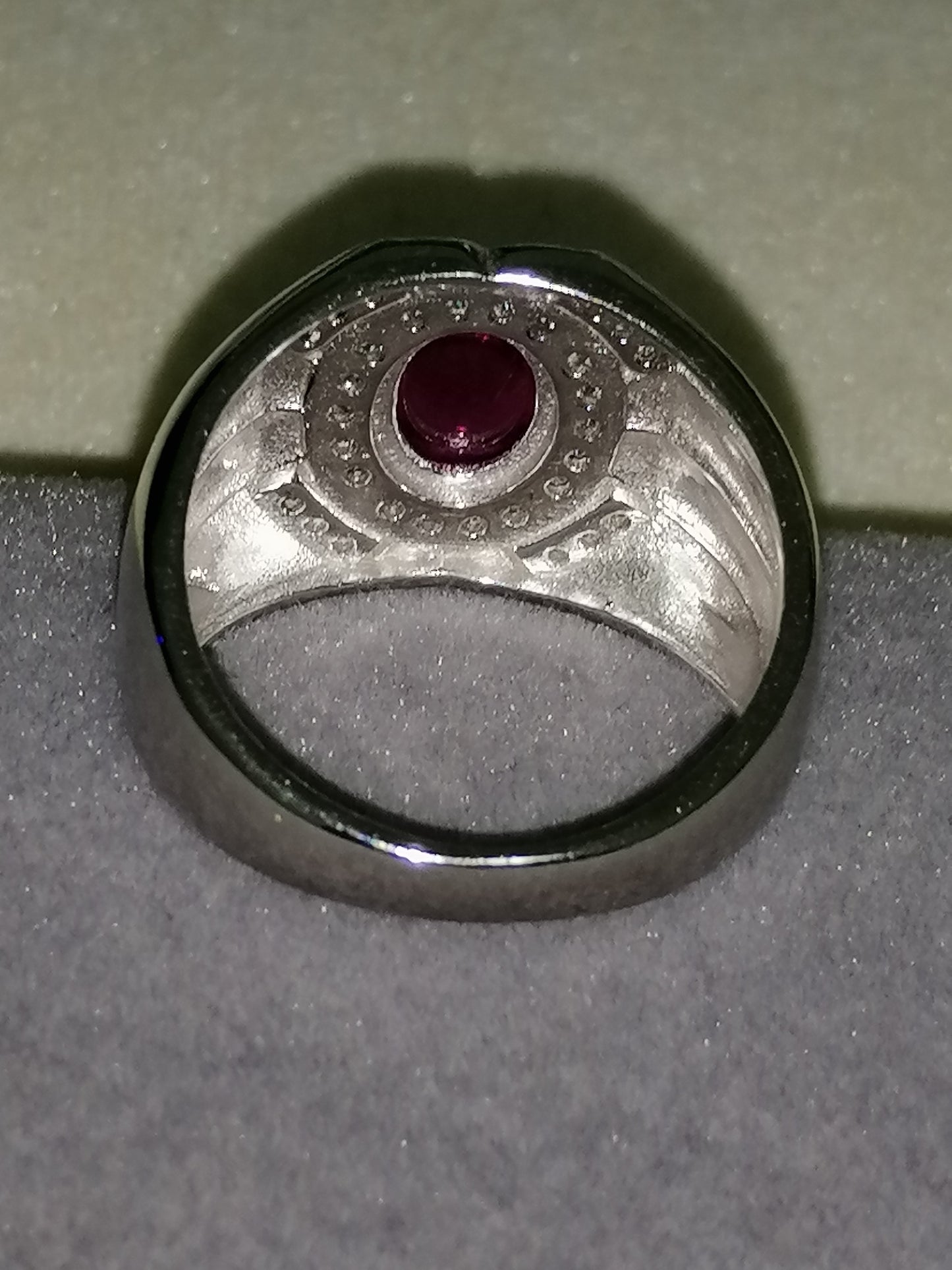 Natural SWISS LAB CERTIFIED RING with Ruby (SIZE 8.5) SR63