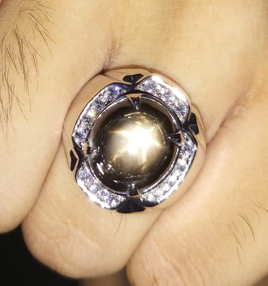 Natural SWISS LAB CERTIFIED RING with Black Star Sapphire (SIZE 10) SR86