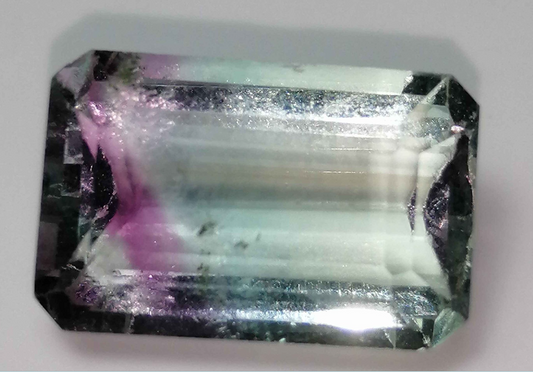 7.75ct Natural Bi-Color Fluorite Glittering Gemstone