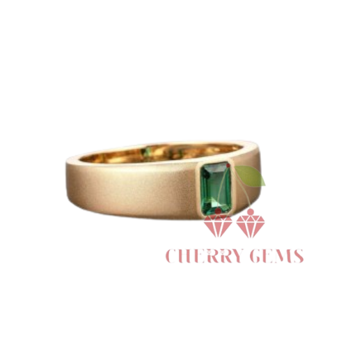 Emerald Embellishment: Gold Ring