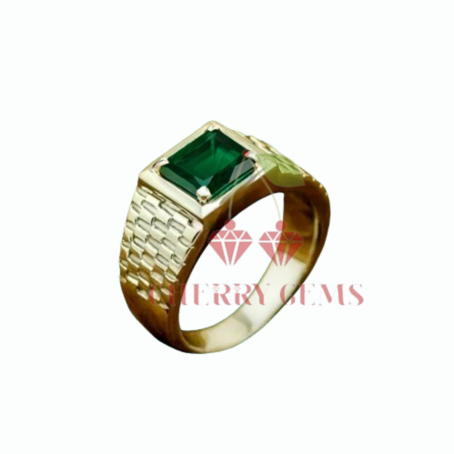 Sophisticated Emerald: Luxury Ring