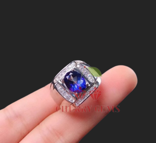 Dazzling Tanzanite Treasure: Premium Gemstone Ring