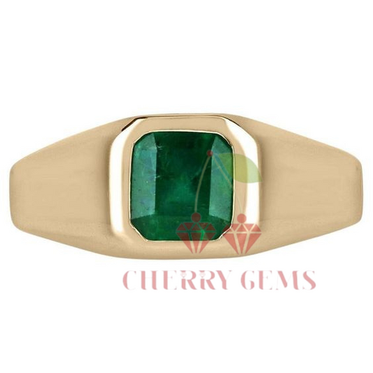 Green Glory: The Golden Emerald Ring